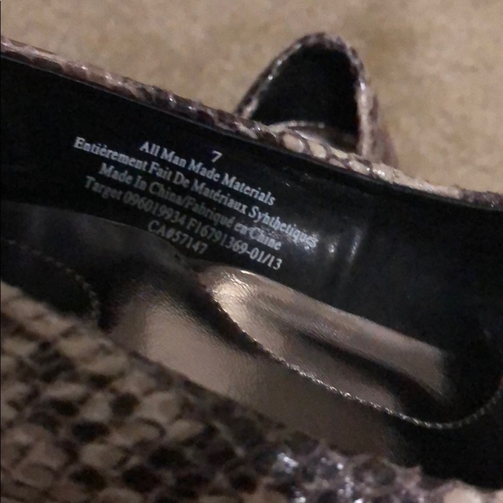 NWOT Merona snakeskin heels - Picture 5 of 6